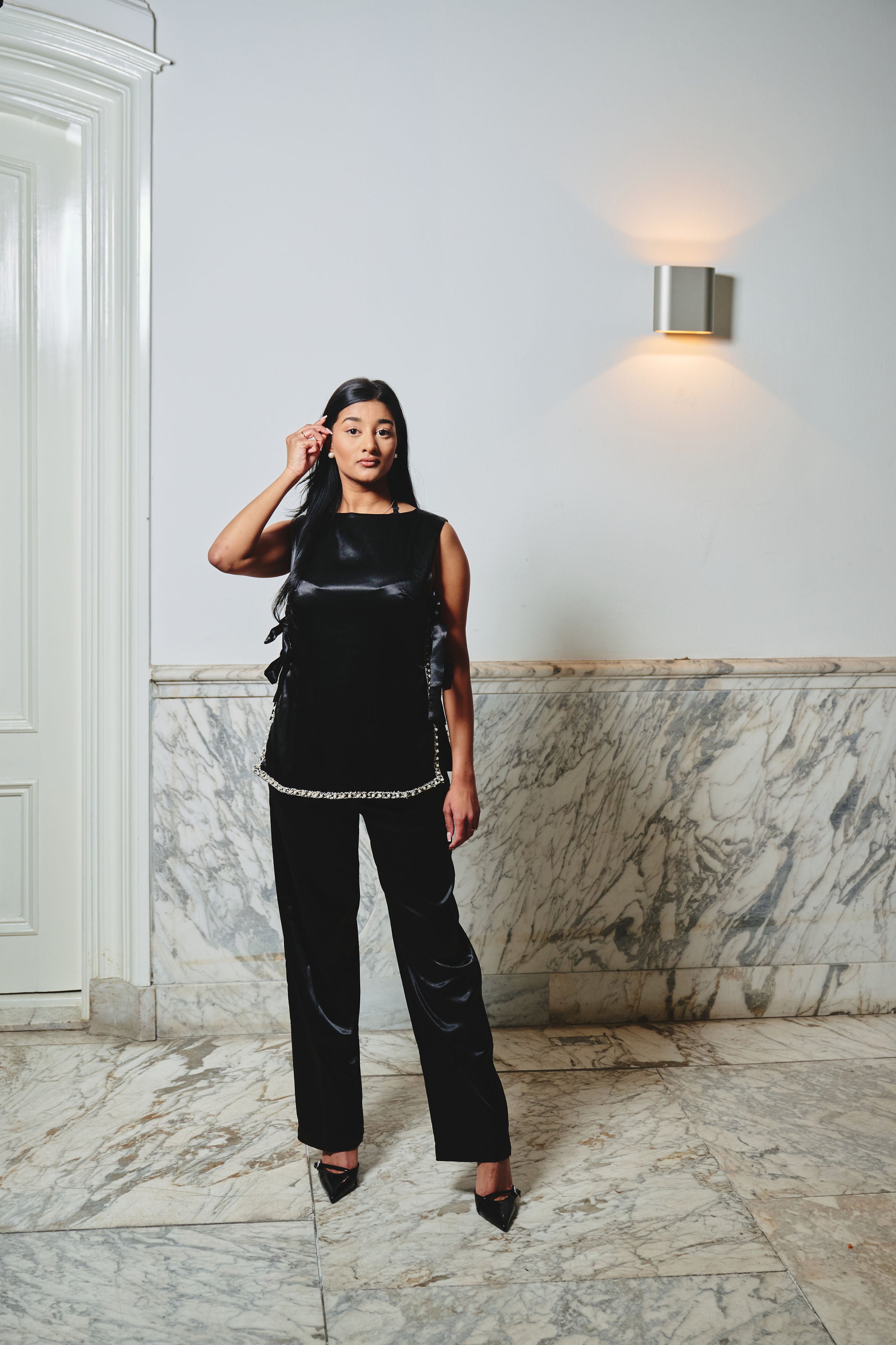 sophie-trouser-luxe-dames-broek-shivaya-hoofdfoto.jpg